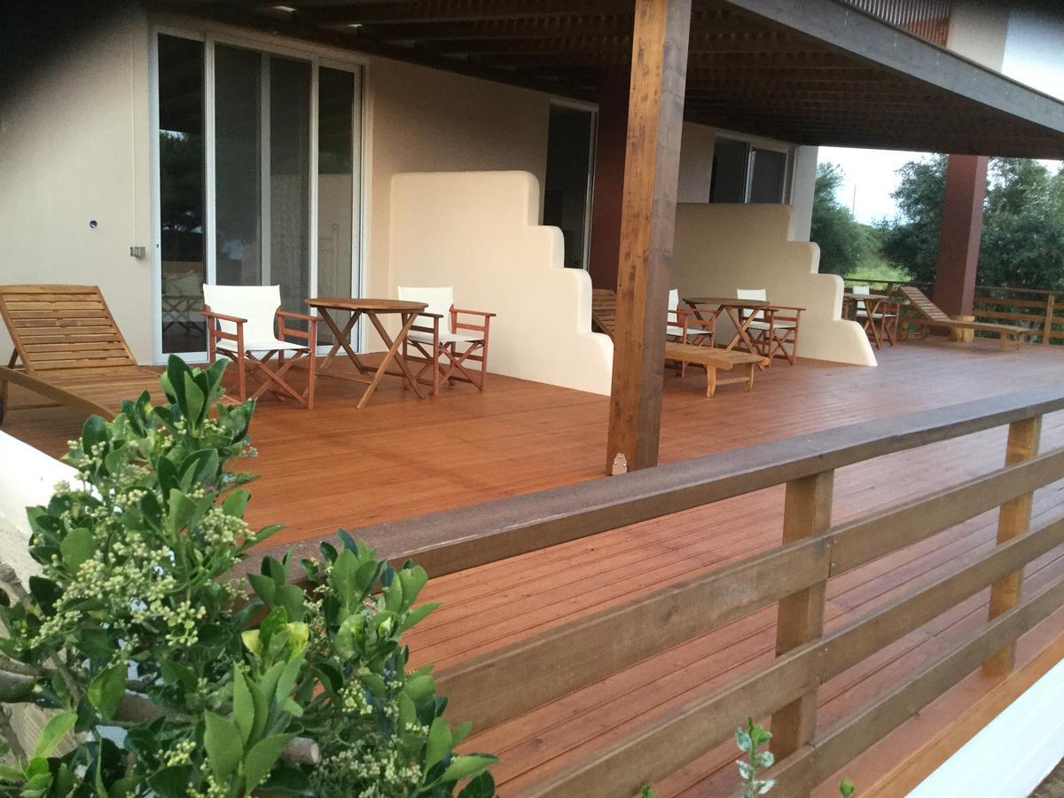 Artemis Suites Romanu Exterior foto