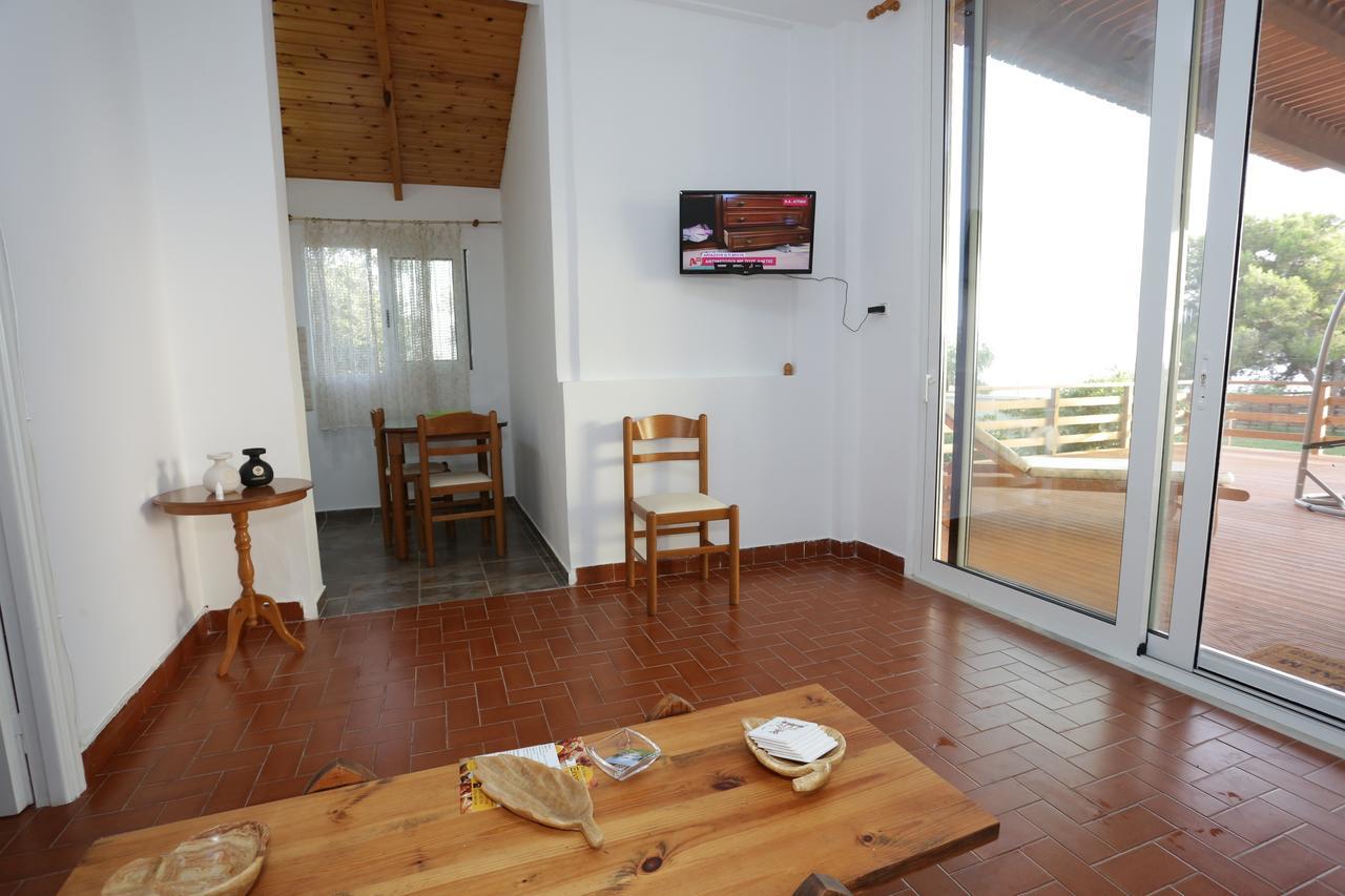 Artemis Suites Romanu Exterior foto