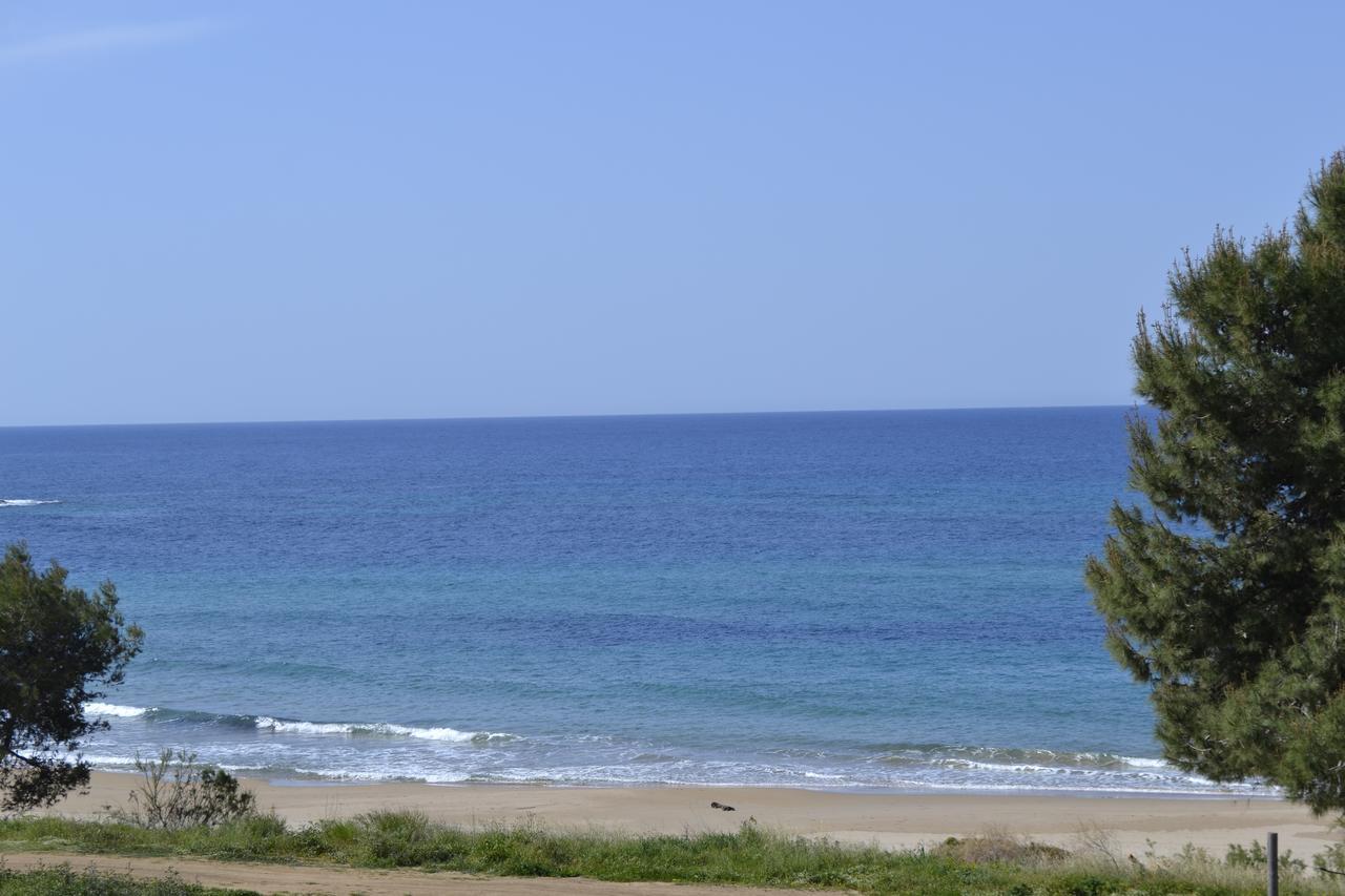 Artemis Suites Romanu Exterior foto