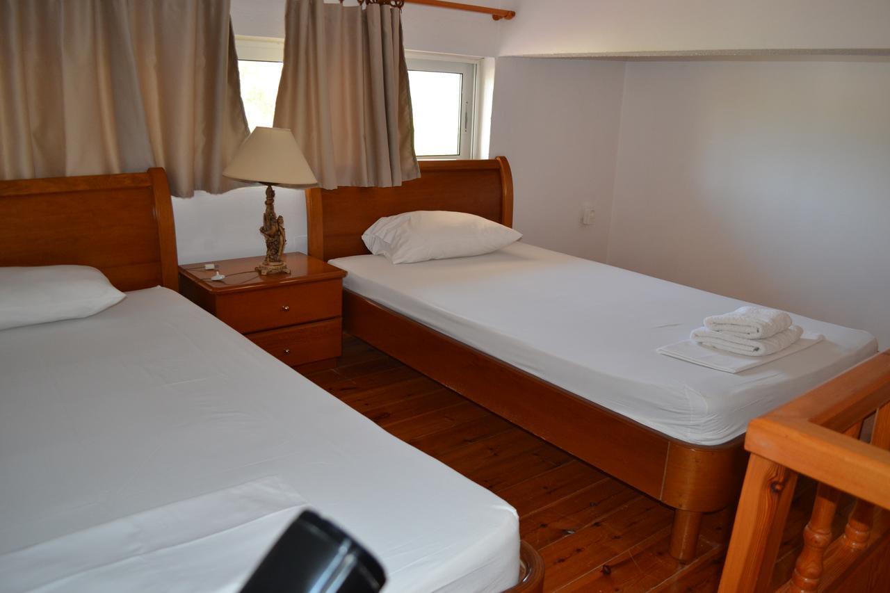 Artemis Suites Romanu Exterior foto